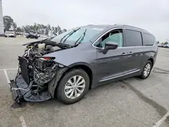 2C4RC1BG0KR531884 2019 CHRYSLER PACIFICA
