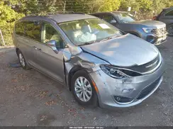 2C4RC1BG0KR539368 2019 CHRYSLER PACIFICA