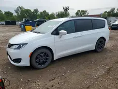 2C4RC1BG0KR550239 2019 CHRYSLER PACIFICA