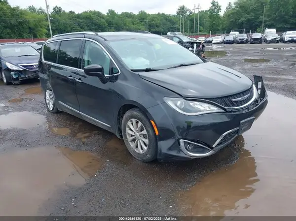 2C4RC1BG0KR551004 2019 CHRYSLER PACIFICA - Image 1