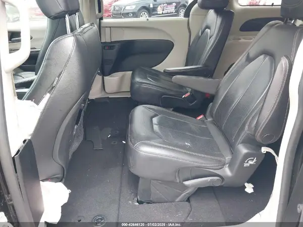 2C4RC1BG0KR551004 2019 CHRYSLER PACIFICA - Image 8