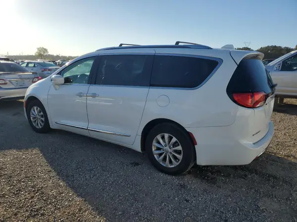 2C4RC1BG0KR554128 2019 CHRYSLER PACIFICA - Image 2