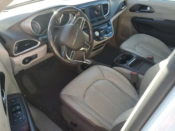 2C4RC1BG0KR554128 2019 CHRYSLER PACIFICA - Image 8