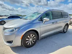 2C4RC1BG0KR554386 2019 CHRYSLER PACIFICA