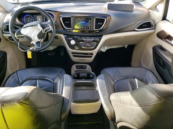 2C4RC1BG0KR554694 2019 CHRYSLER PACIFICA - Image 8