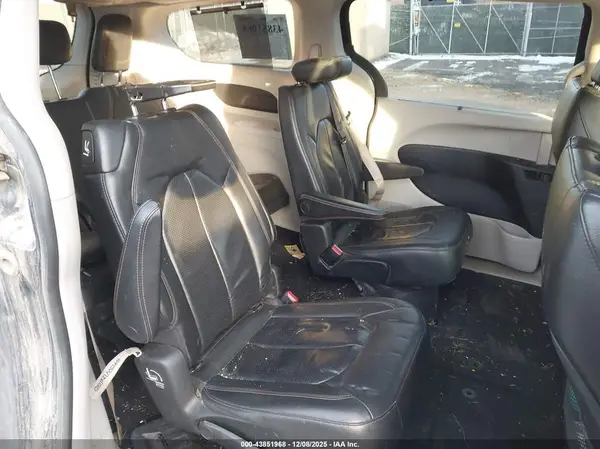 2C4RC1BG0KR554792 2019 CHRYSLER PACIFICA - Image 8