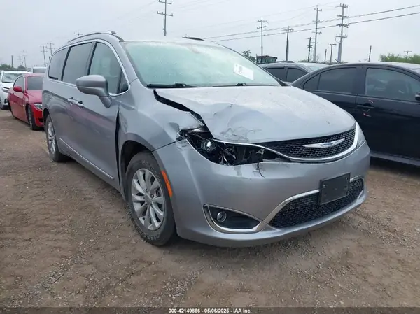 2C4RC1BG0KR554811 2019 CHRYSLER PACIFICA - Image 1