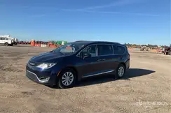 2C4RC1BG0KR559944 2019 CHRYSLER PACIFICA