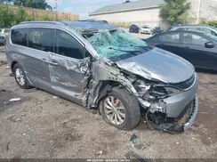2C4RC1BG0KR561600 2019 CHRYSLER PACIFICA