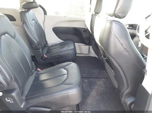 2C4RC1BG0KR575352 2019 CHRYSLER PACIFICA - Image 8