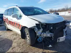 2C4RC1BG0KR575819 2019 CHRYSLER PACIFICA