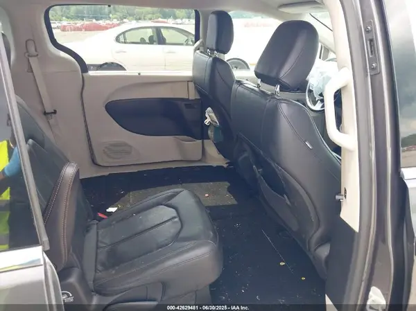 2C4RC1BG0KR576114 2019 CHRYSLER PACIFICA - Image 8