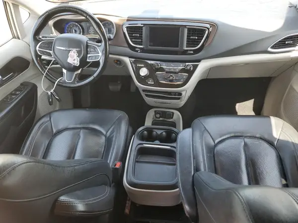 2C4RC1BG0KR582849 2019 CHRYSLER PACIFICA - Image 8