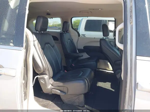 2C4RC1BG0KR612870 2019 CHRYSLER PACIFICA - Image 8