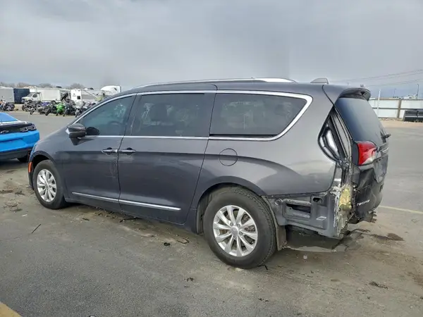 2C4RC1BG0KR624792 2019 CHRYSLER PACIFICA - Image 2