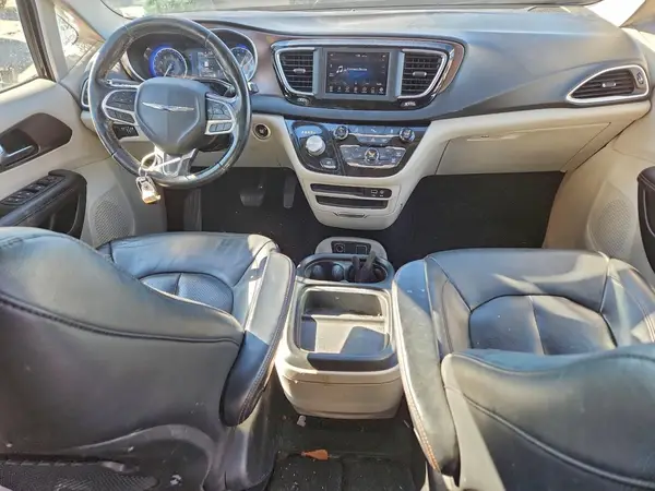 2C4RC1BG0KR625831 2019 CHRYSLER PACIFICA - Image 8