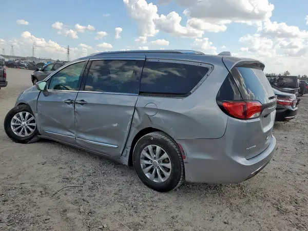 2C4RC1BG0KR626302 2019 CHRYSLER PACIFICA - Image 2