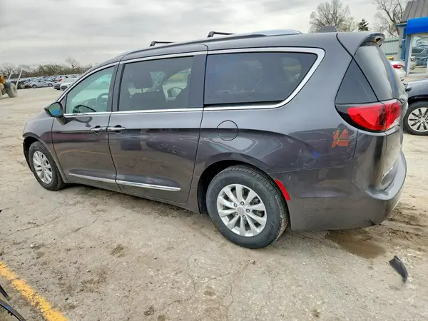 2C4RC1BG0KR627143 2019 CHRYSLER PACIFICA - Image 2