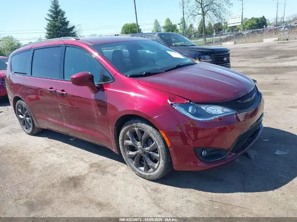 2C4RC1BG0KR638594 2019 CHRYSLER PACIFICA - Image 1
