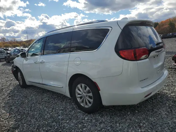 2C4RC1BG0KR650180 2019 CHRYSLER PACIFICA - Image 2