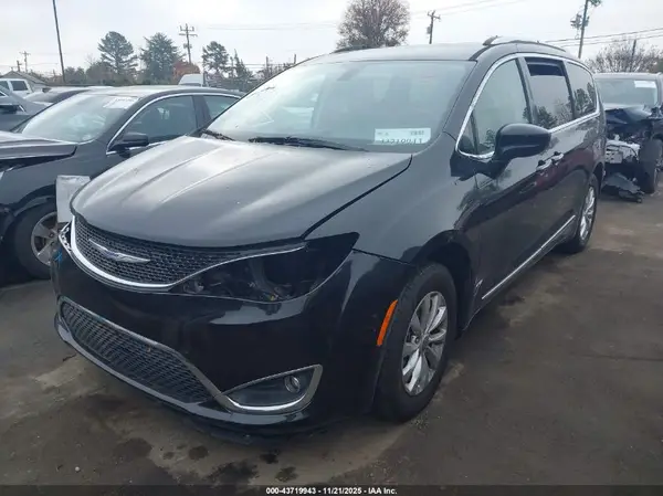 2C4RC1BG0KR650762 2019 CHRYSLER PACIFICA - Image 2