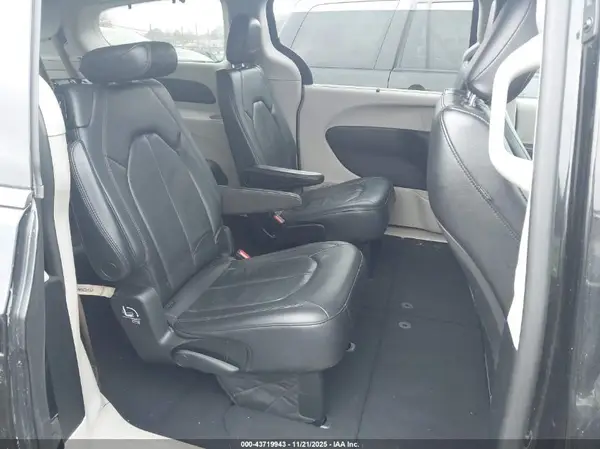 2C4RC1BG0KR650762 2019 CHRYSLER PACIFICA - Image 8