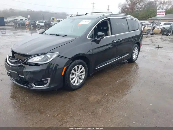 2C4RC1BG0KR650938 2019 CHRYSLER PACIFICA - Image 2