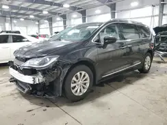 2C4RC1BG0KR651958 2019 CHRYSLER PACIFICA