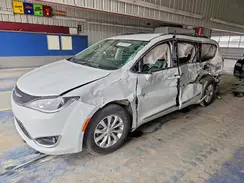 2C4RC1BG0KR665861 2019 CHRYSLER PACIFICA