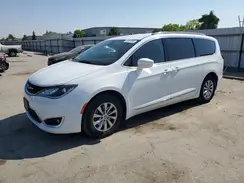 2C4RC1BG0KR680697 2019 CHRYSLER PACIFICA