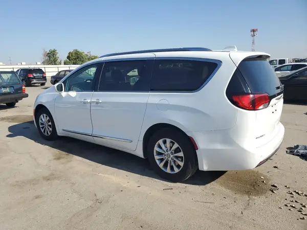 2C4RC1BG0KR680697 2019 CHRYSLER PACIFICA - Image 2