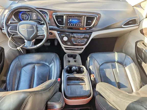 2C4RC1BG0KR700558 2019 CHRYSLER PACIFICA - Image 8