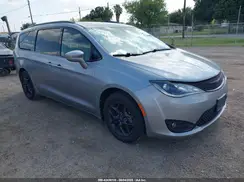2C4RC1BG0KR703606 2019 CHRYSLER PACIFICA