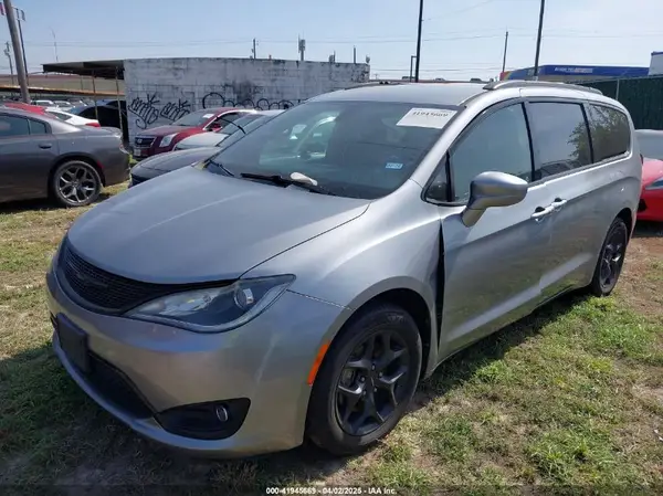 2C4RC1BG0KR703606 2019 CHRYSLER PACIFICA - Image 2