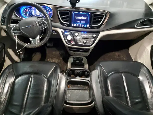 2C4RC1BG0KR714735 2019 CHRYSLER PACIFICA - Image 8