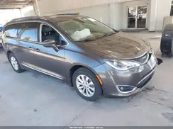 2C4RC1BG0KR731633 2019 CHRYSLER PACIFICA