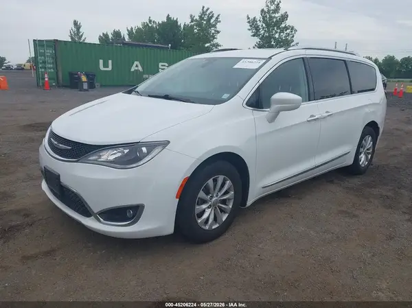 2C4RC1BG0KR733186 2019 CHRYSLER PACIFICA - Image 2