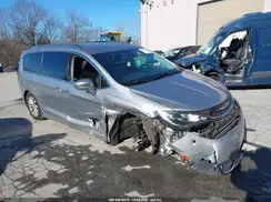 2C4RC1BG0KR749033 2019 CHRYSLER PACIFICA