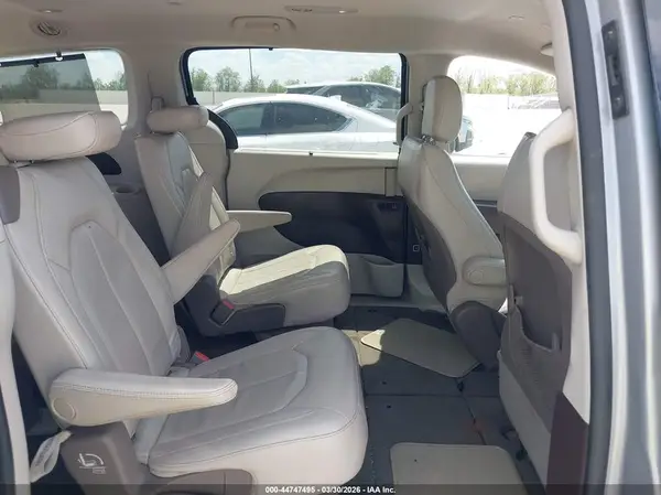 2C4RC1BG0LR115397 2020 CHRYSLER PACIFICA - Image 8