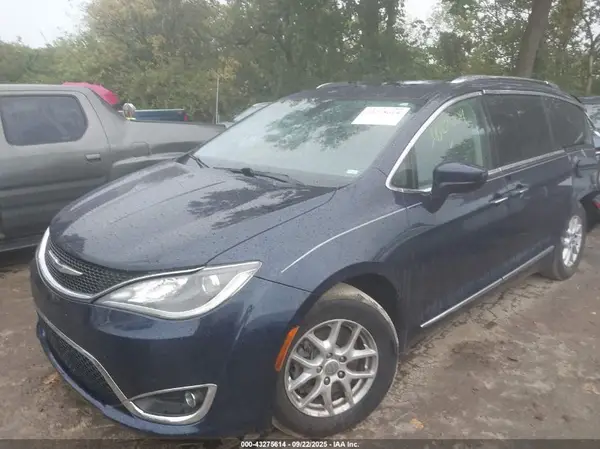 2C4RC1BG0LR131924 2020 CHRYSLER PACIFICA - Image 2