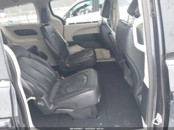 2C4RC1BG0LR139165 2020 CHRYSLER PACIFICA - Image 8