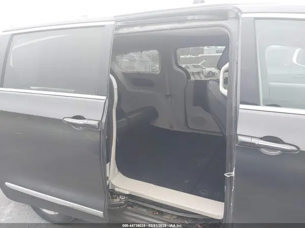2C4RC1BG0LR139926 2020 CHRYSLER PACIFICA - Image 8