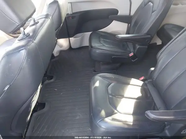2C4RC1BG0LR176491 2020 CHRYSLER PACIFICA - Image 8
