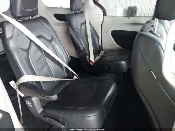 2C4RC1BG0LR276929 2020 CHRYSLER PACIFICA - Image 8