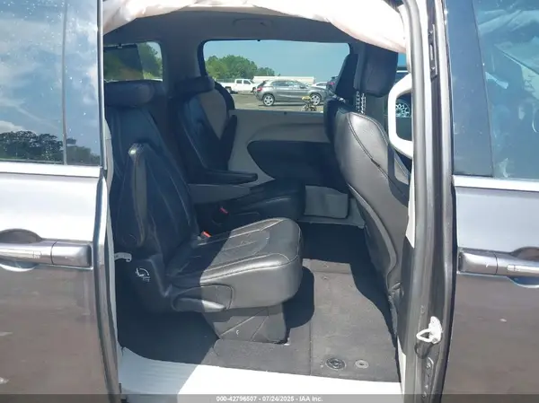 2C4RC1BG0LR279300 2020 CHRYSLER PACIFICA - Image 8
