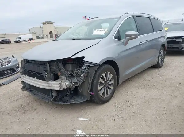 2C4RC1BG0MR515249 2021 CHRYSLER PACIFICA - Image 2