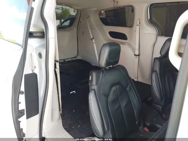 2C4RC1BG0MR588931 2021 CHRYSLER PACIFICA - Image 8