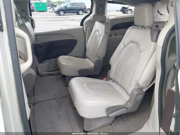 2C4RC1BG0MR590954 2021 CHRYSLER PACIFICA - Image 8
