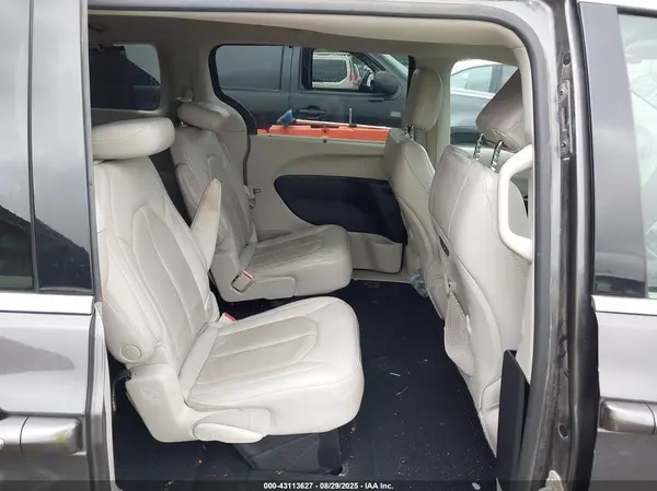2C4RC1BG0MR600429 2021 CHRYSLER PACIFICA - Image 8