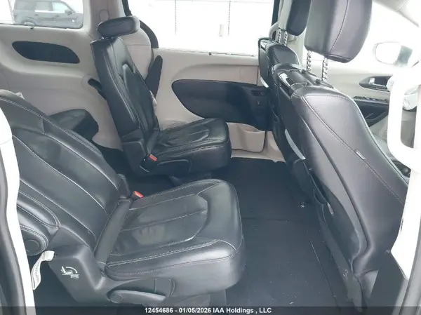 2C4RC1BG0NR106153 2022 CHRYSLER PACIFICA - Image 8